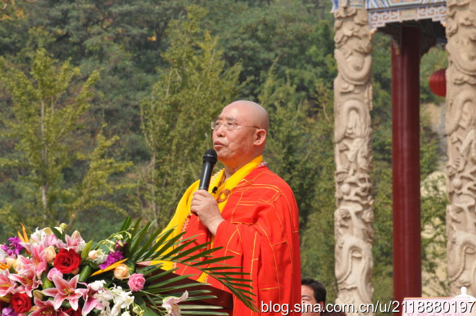 和尚应邀参加博山正觉寺全山殿堂落成佛像开光暨仁炟法师升座庆典法会